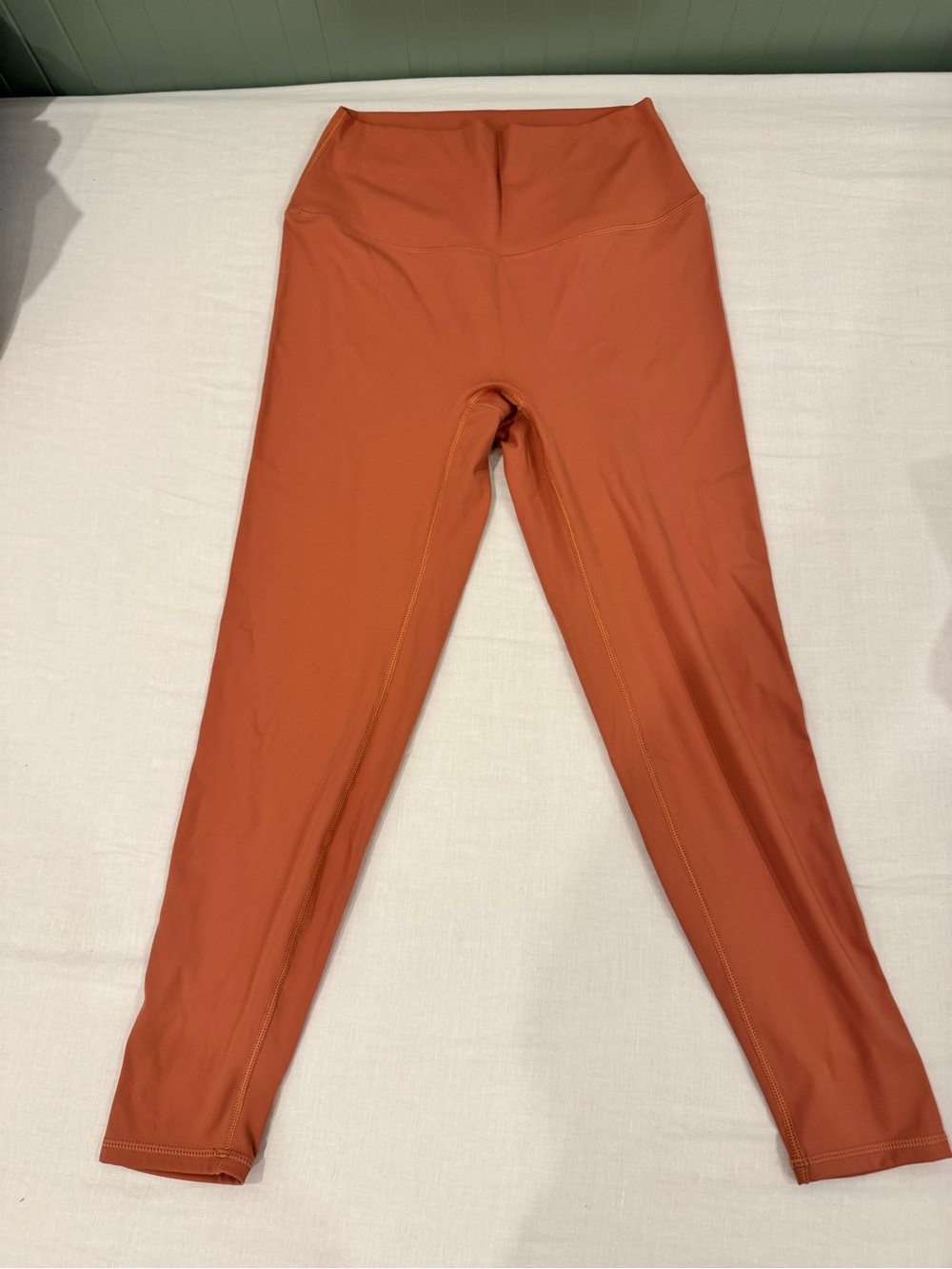 alo Leggings in Orange Like New